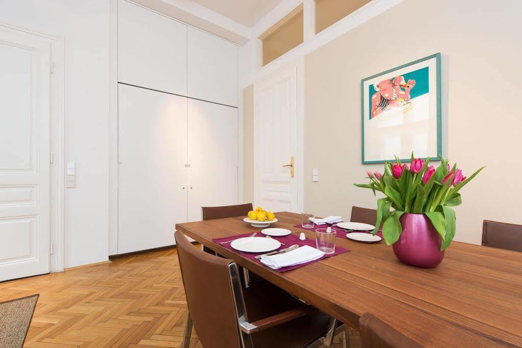 Rosa Linde - Comfort Rooms Vienna Luaran gambar